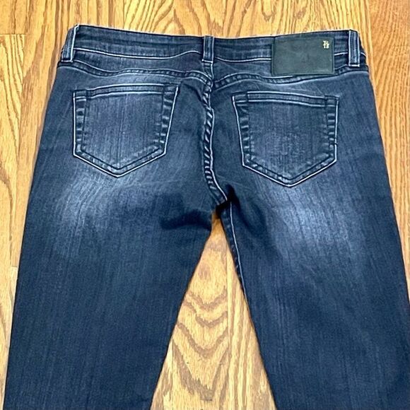 R13 Low Skinny Black Jeans. Size 25. - Picture 5 of 11